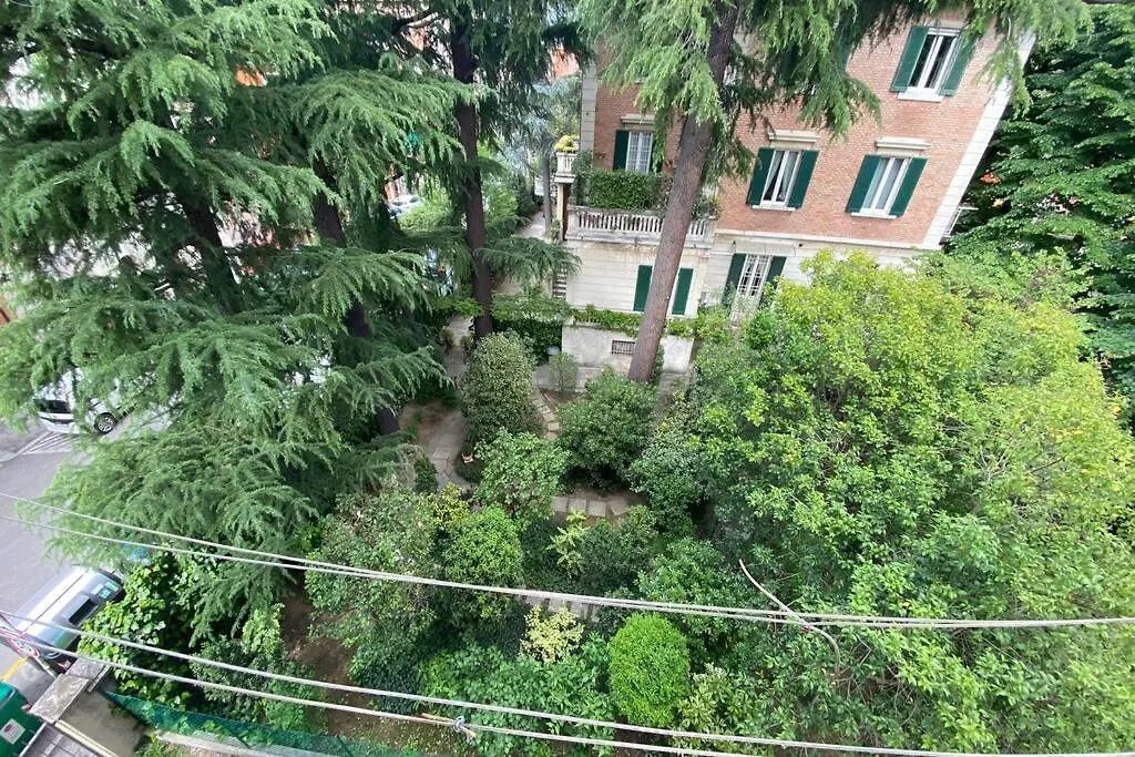 M.G Home A Un Passo Da Tutto Bologna 0*,  Italy